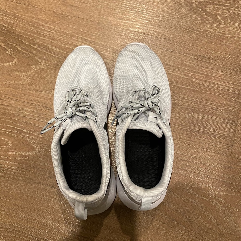 Women’s Nike Roshe